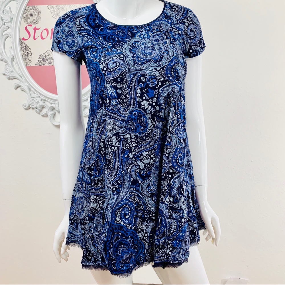 UO Silence&Noise/Blue Black White Floral Dress